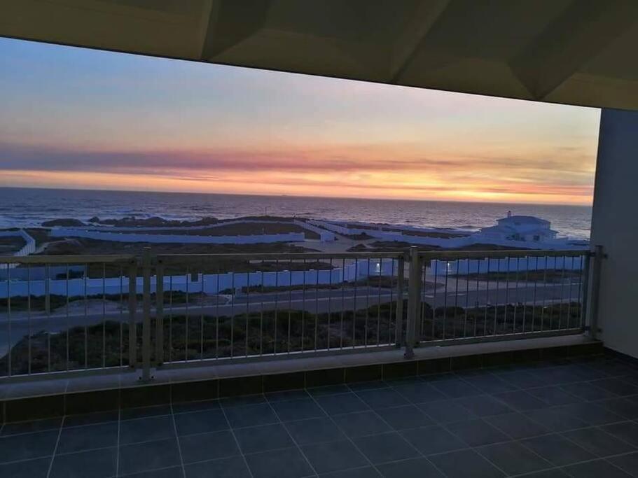 Pearl Haven, Coastal Comfort Just Steps From The Shore! Villa Yzerfontein Exteriör bild